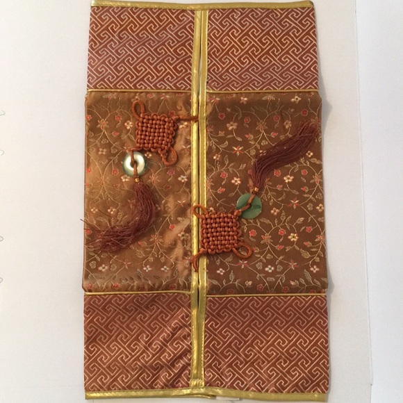 Decorative Tissue Box Cover. New - Picture 6 of 14